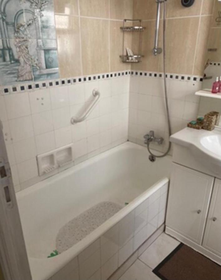 Appartement A Cannes Bagian luar foto